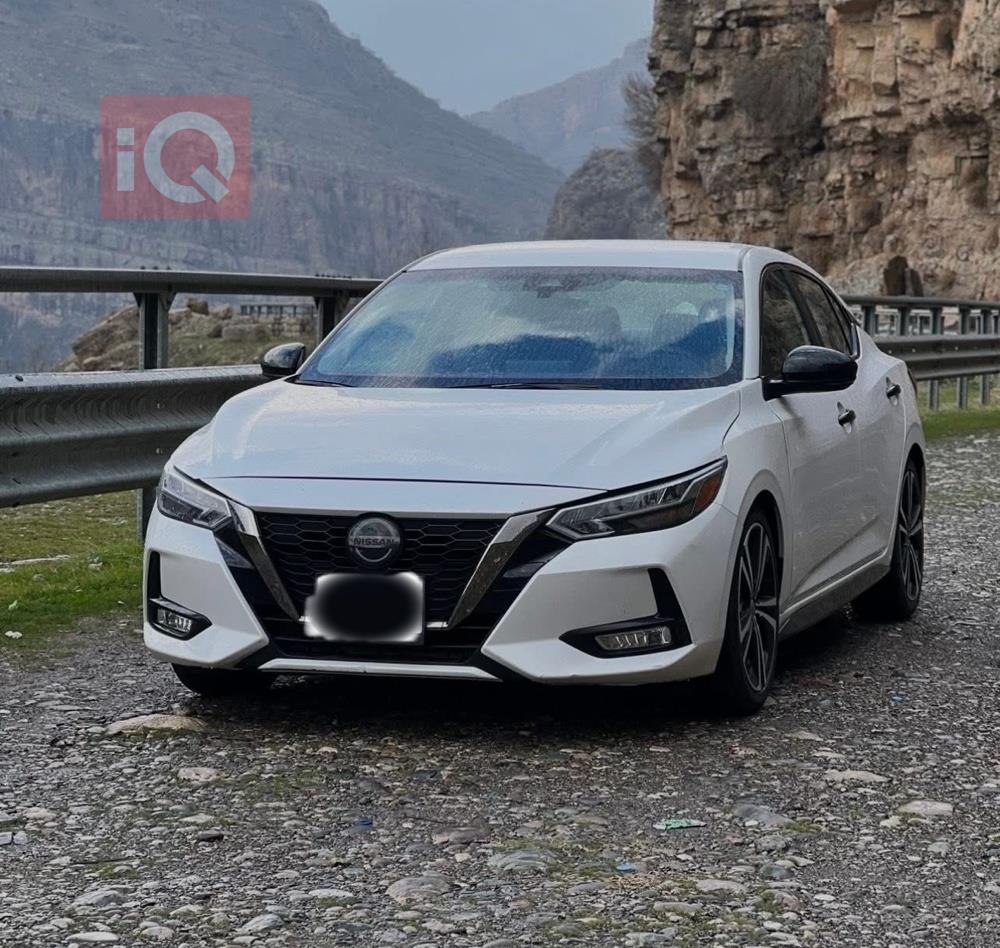 نیسان سێنترا